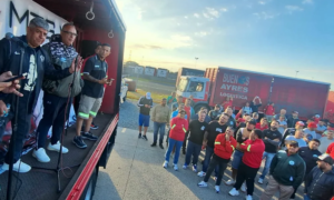 Moyano endurece la pulseada con Coca-Cola y convoca a asamblea clave: “Ese trabajo tiene que ser remunerado”