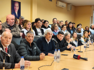 Docentes en lucha, pero sin parar: la nueva protesta que hace ruido… mientras suena el timbre.