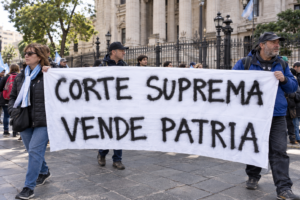 ATE activa un paro de media jornada y se moviliza contra la Corte Suprema